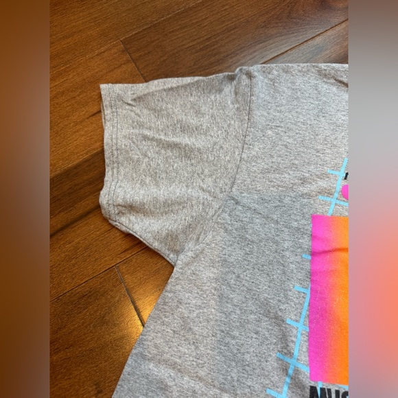MTV Gray Short Sleeve Tee with Multicolor Logo - Picture 3 of 5